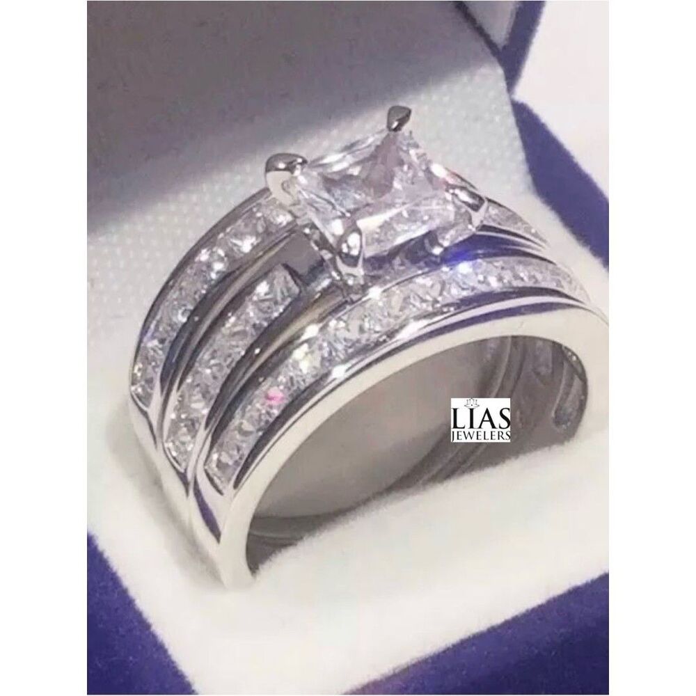 New 18k white gold wedding ring set